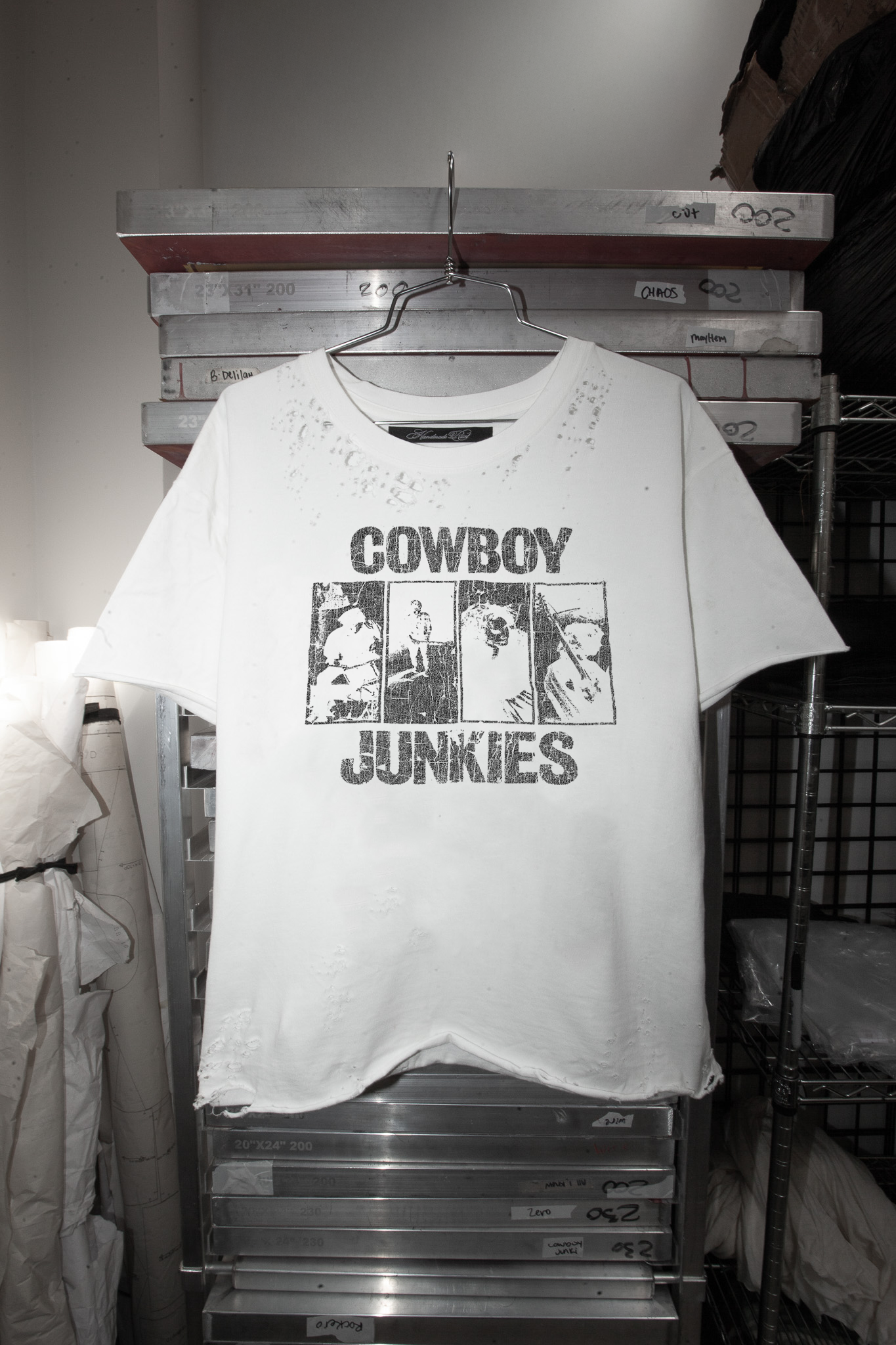 JUNK - DISTRESSED TEE
