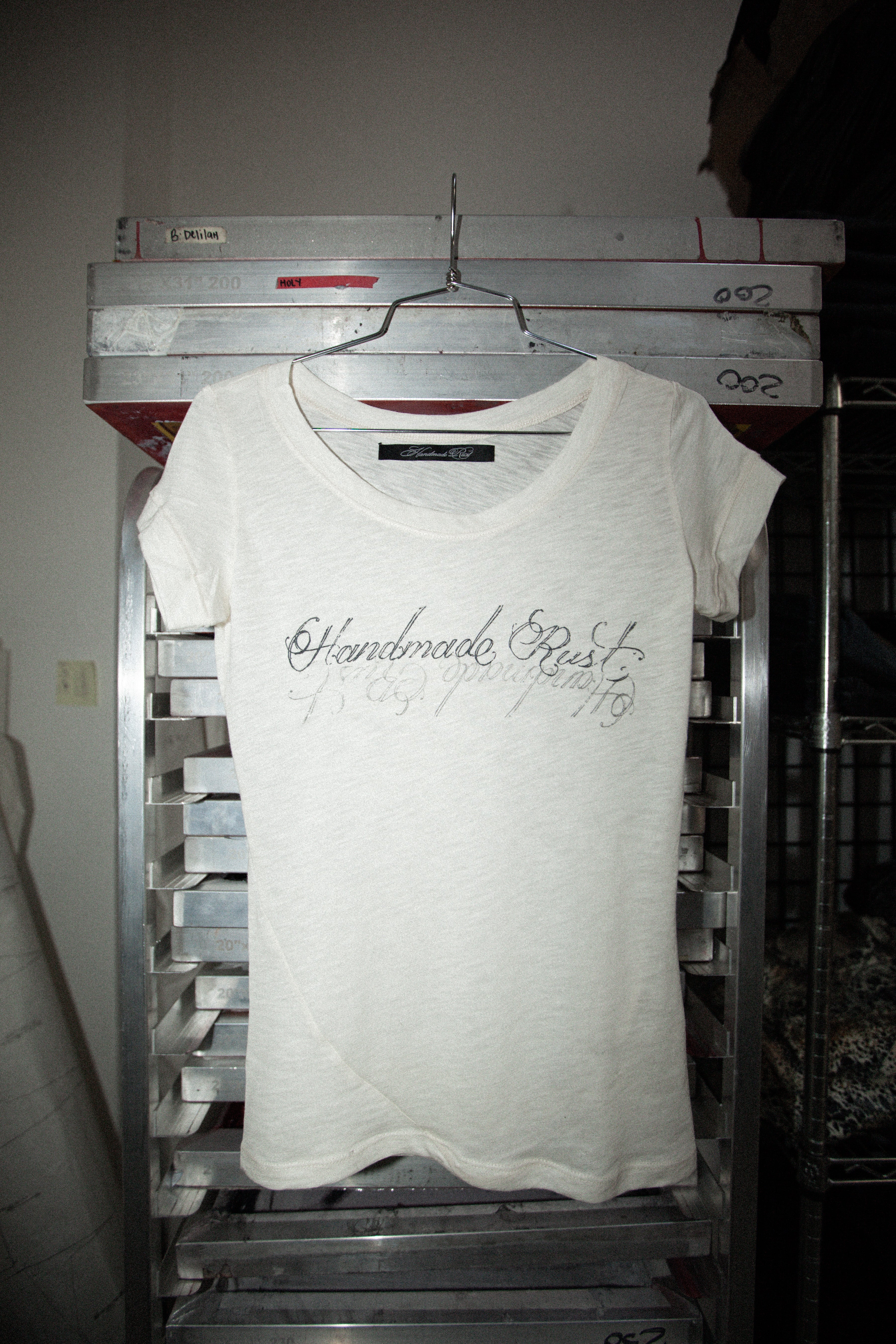 MARK - TWISTED TEE SKN