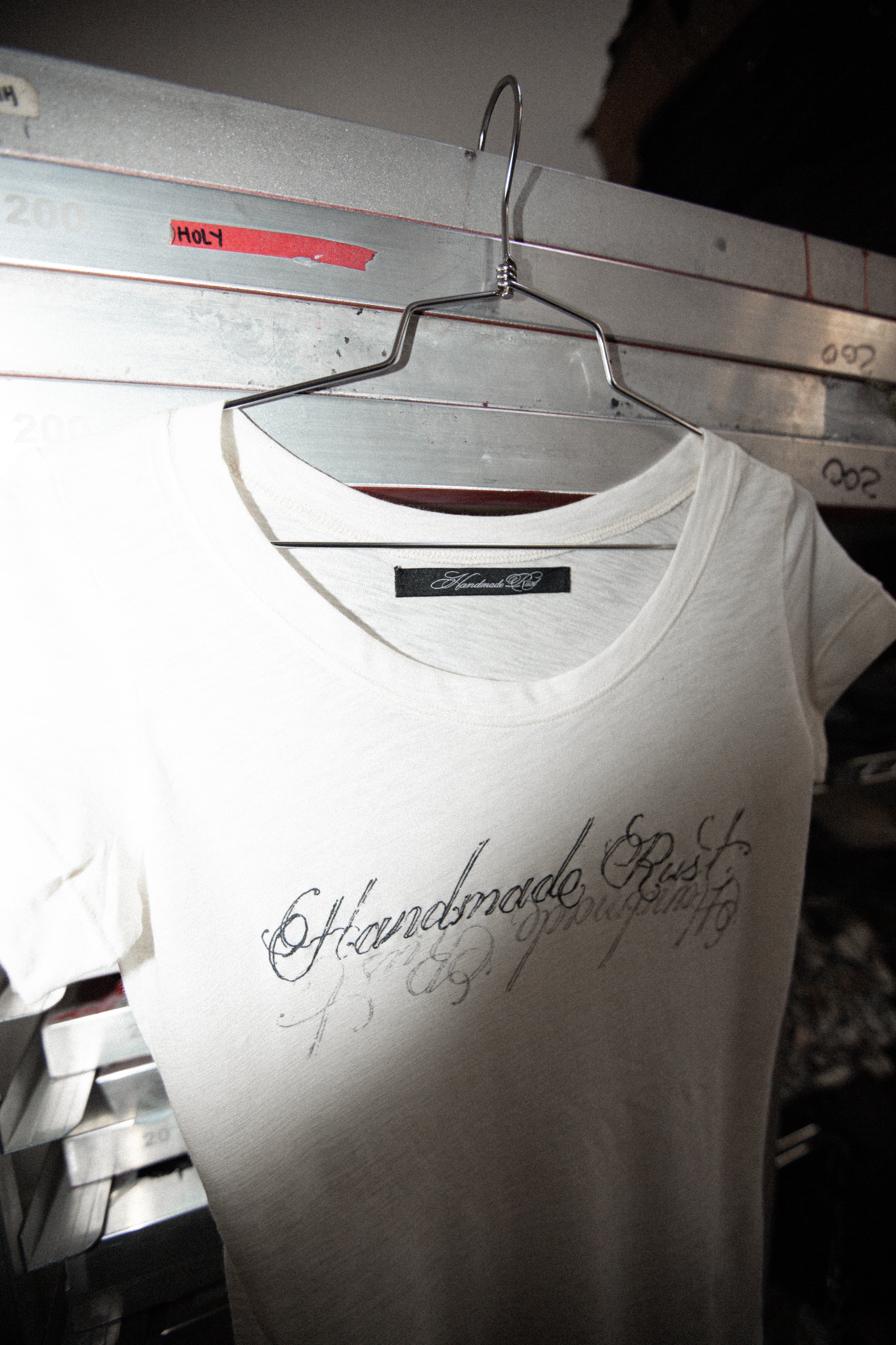 MARK - TWISTED TEE SKN