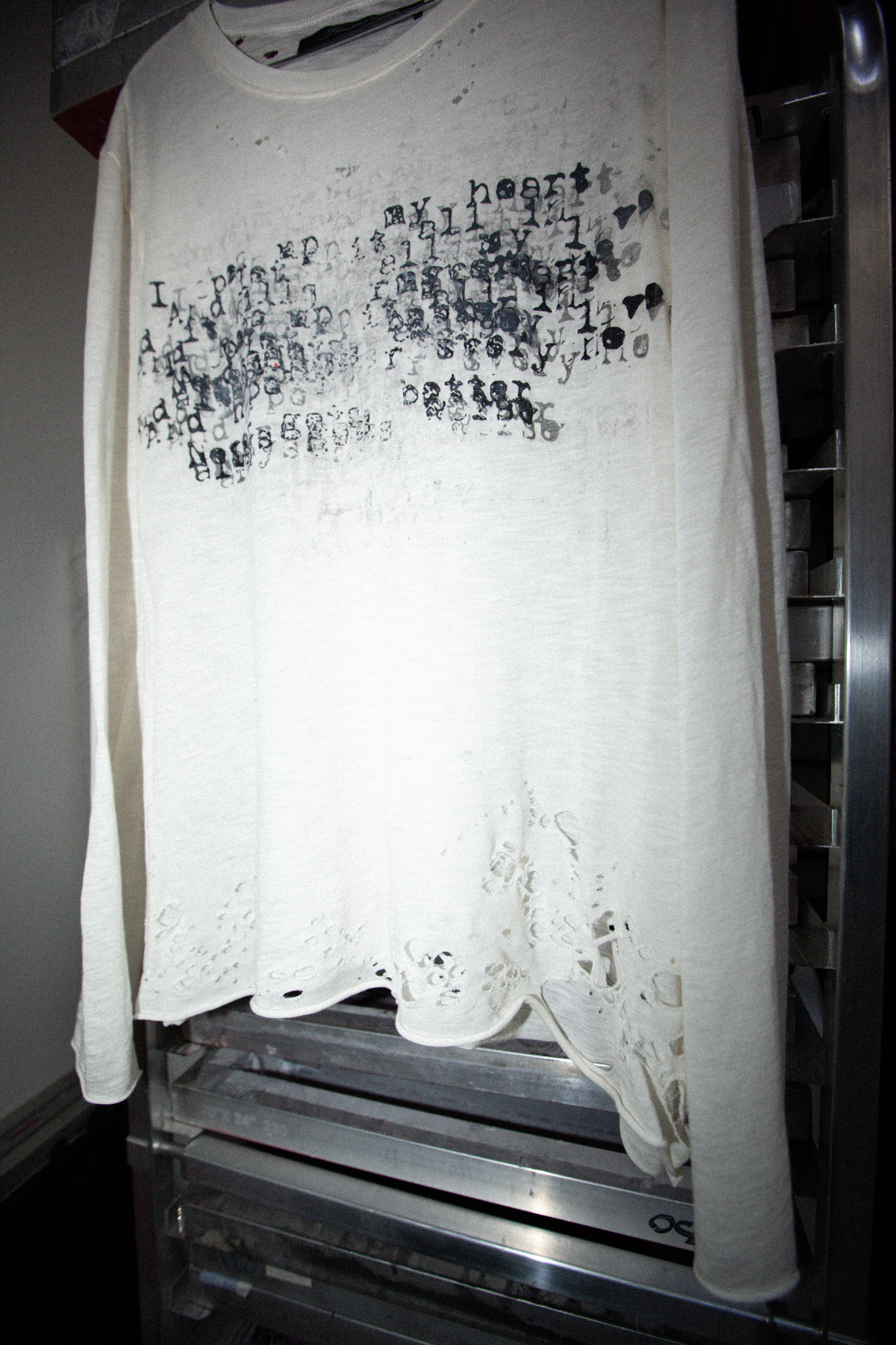 PEN CAP - DISTRESSED LONG SLEEVE