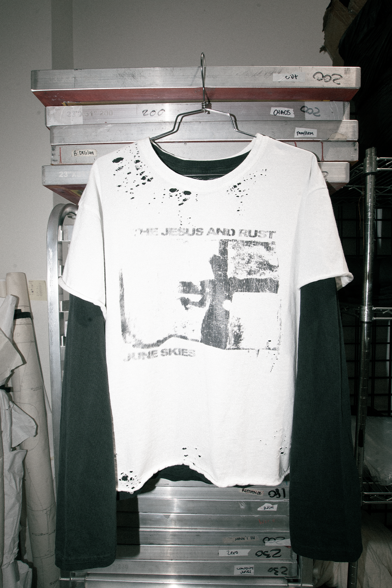 JUNE SKY - LAYERED DISTRESSED TEE