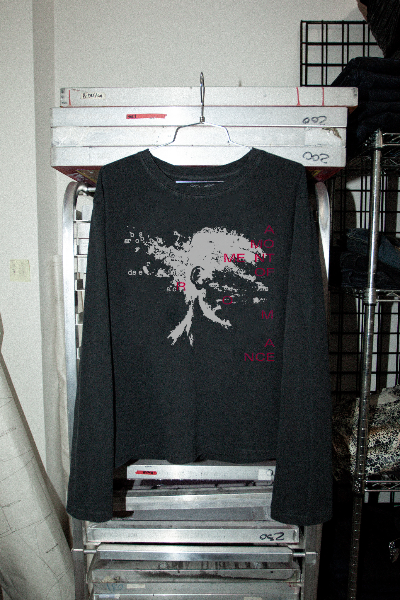 ROMANCE - LONG SLEEVE BLK