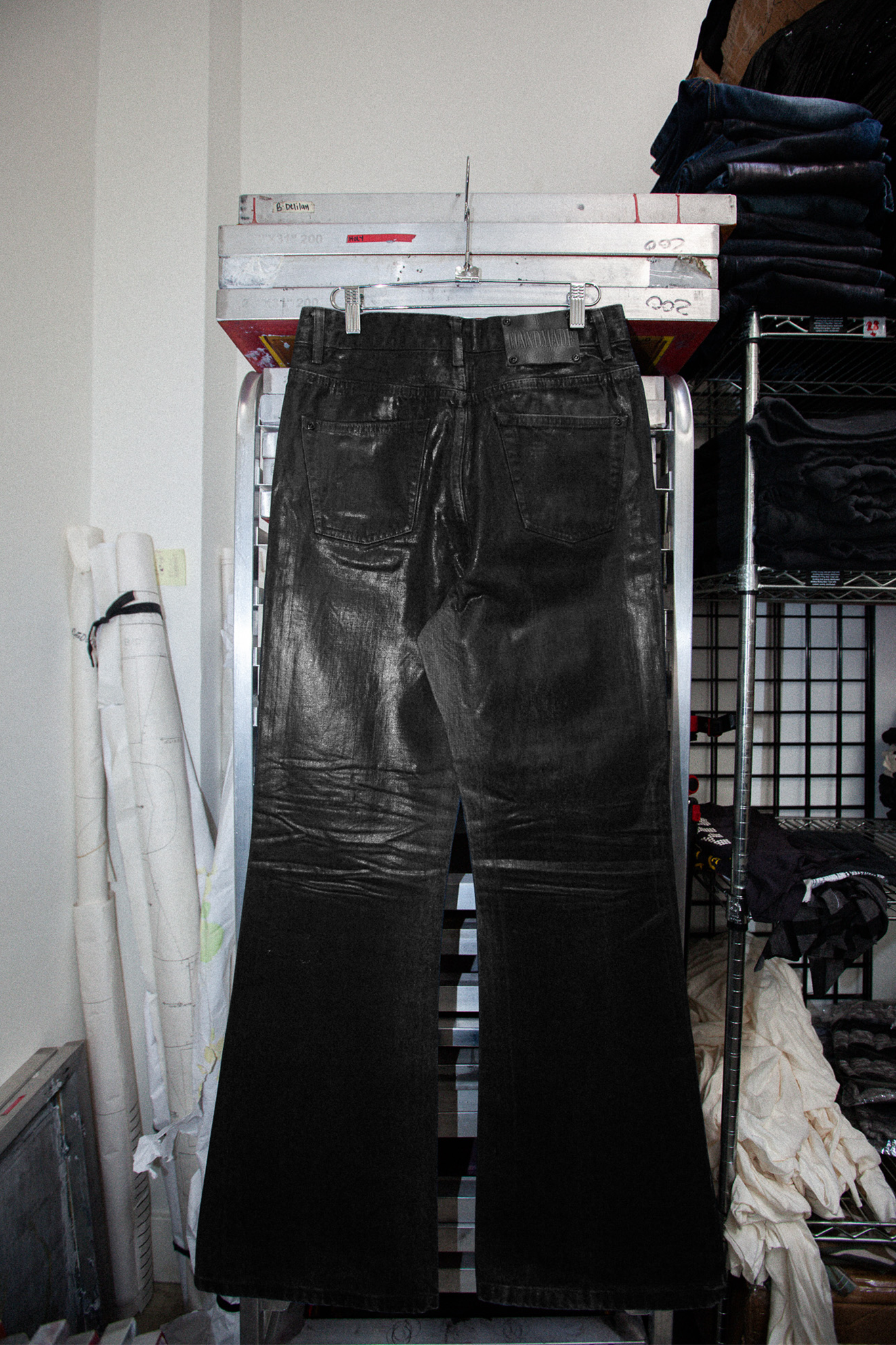 BLK WAX - SELVEDGE CREEP DENIM