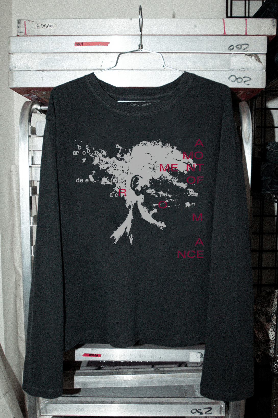 ROMANCE - LONG SLEEVE BLK - Handmade Rust